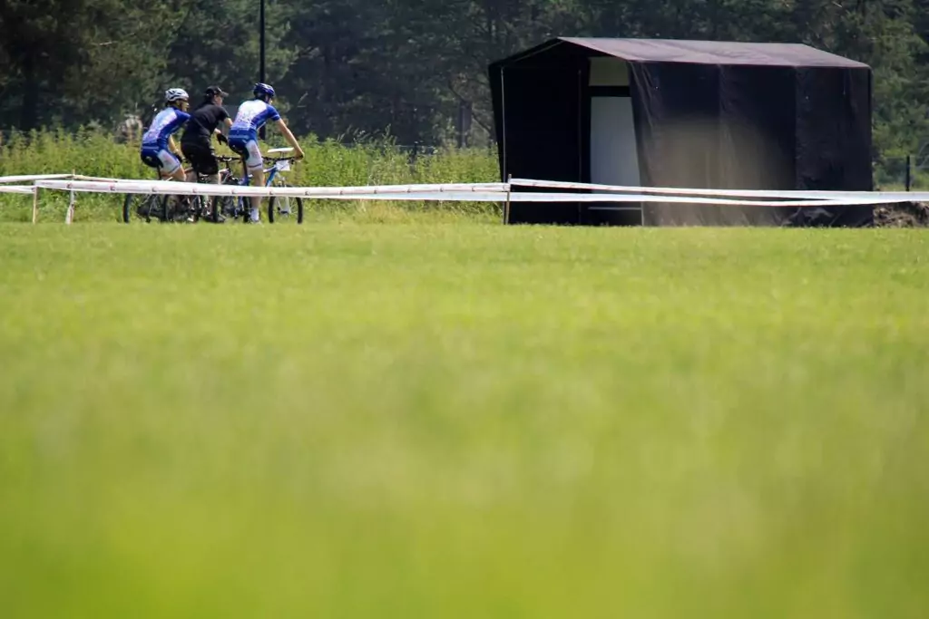 fotky___2013-06-22-me-mtbo-mixed-sprint-relay-polsko-zamosc-honza-mak-svoboda___2013-06-22-359-1